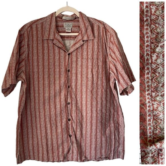 L.L. Bean Other - L.L. Bean Printed Red White Tan Short Sleeve Button Up Shirt Size Large 100% Cot
